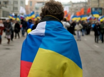 Украинцы лучше относятся к России, чем россияне к Украине - опрос
