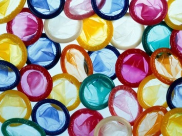 Ученые: Мужчины зачастую используют презервативы с некрасивыми женщинами