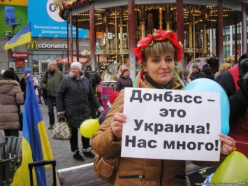 На украинском ТВ заявляют: "россияне загадили наши провинции - Донецк и Луганск"