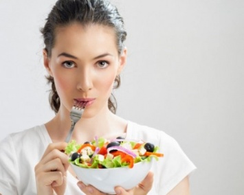 Ученые: Можно похудеть, считая количество укусы поедаемой пищи