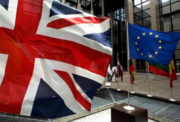 В Великобритании открылись участки для проведения референдума о выходе из Евросоюза