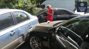 ДТП из четырех машин в Одессе: женщине-водителю стало плохо за рулем