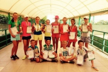 В Черноморске прошел очередной турнир по теннису
