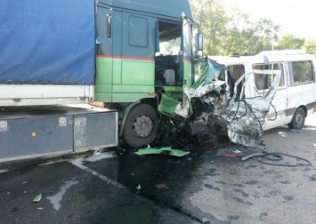 В ДТП в Курской области погибли жители Днепропетровщины: в трагедии могут обвинить водителя автобуса, устроившего обгон