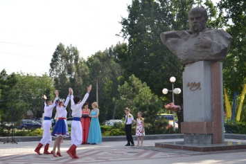 Запорожцы начали праздновать важные даты Украины