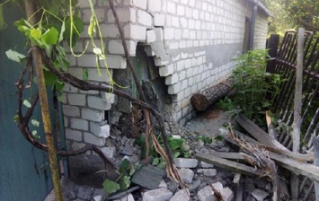 Боевики ночью обстреляли Авдеевку, ранен местный житель