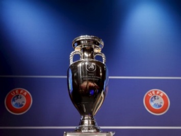 УЕФА назвал состав символической сборной группового этапа Евро-2016