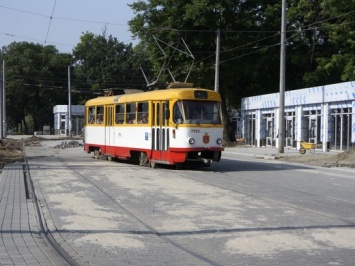 В Одесе на Старосенной площади активно ведутся работы на разворотном кругу трамваев