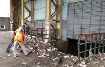 Киев до августа будет принимать мусор из Львова