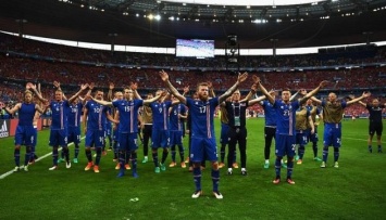 Евро-2016: исландский комментатор сорвал голос, празднуя победный гол с Австрией