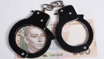 Одесский налоговик погорел на взятке в 115 тысяч