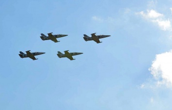Полторак: украинские курсанты-летчики впервые в истории начали тренироваться на боевых самолетах