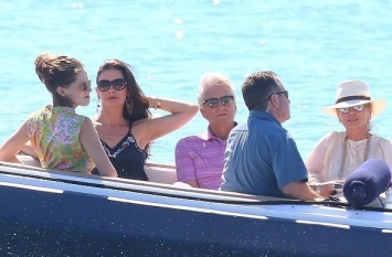 Майкл Дуглас и Кэтрин Зета-Джонс на отдыхе во Французской Ривьере