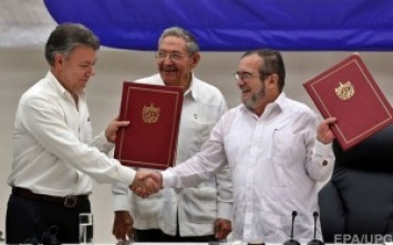 Правительство Колумбии подписало с повстанцами соглашение о прекращении огня - конфликт длится около 50 лет