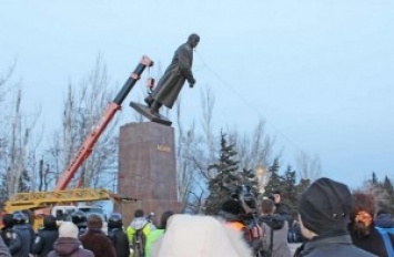 Николаевский исполком принял решение о демонтаже памятника Чигрину и остатков памятника Ленину