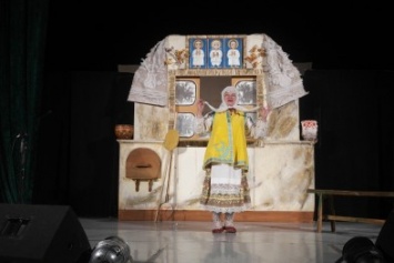 Малыши Покровска (Красноармейска) насладились выступлением Киевского кукольного театра