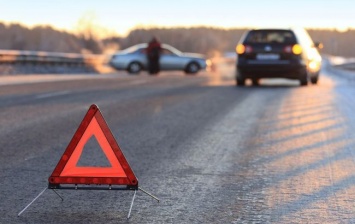 ДТП на 77 км автодороги Киев-Харьков: 3 человека погибли, 5 раненых