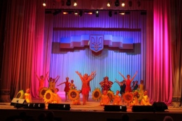 В Бахмуте состоялся праздничный концерт ко Дню Конституции Украины