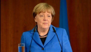 Меркель позвала в Берлин Туска, Олланда и Ренци