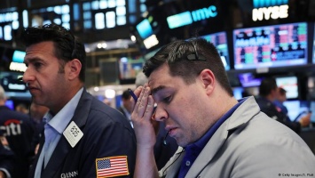 Американские рынки открылись падением из-за Brexit