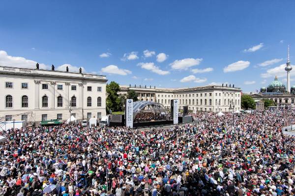 BMW выступит партнером фестиваля «Опера для всех» в Берлине
