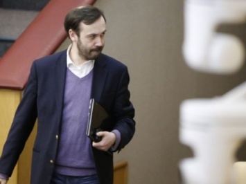 Депутат Госдумы, которого лишили мандата, получил вид на жительство в Украине