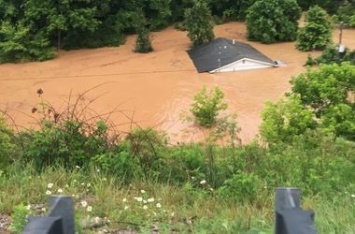 Жертвами наводнения в США стали 14 человек