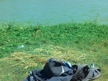 Мужчина утонул в озере в Херсонской области