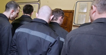 Оккупационные власти готовятся вывезти из Крыма в Россию пятерых осужденных граждан Украины
