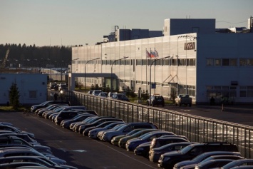 Петербургский завод Nissan отметил 10-летие