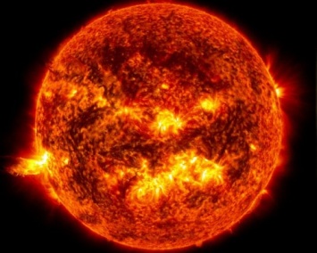 NASA показала фотоснимок магнитного поля Солнца