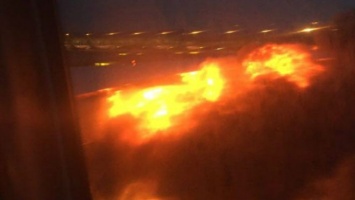 В аэропорту Сингапура при посадке загорелся Boeing 777