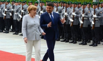 Меркель сообщила, что выборы на Донбассе провести невозможно