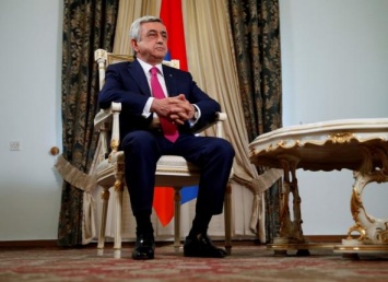 Президент Армении доволен встречами с Алиевым и Путиным