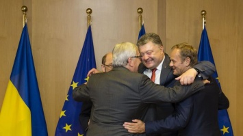Украина выполнила обязательства для безвиза - Порошенко