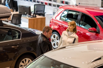 Эксперты: Продажи автомобилей в Санкт-Петербурге снизились на 4%