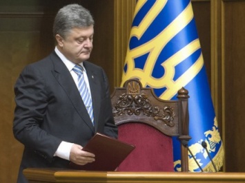 П.Порошенко: не намерен злоупотреблять темой изменений в Конституцию