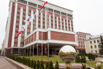 В Минске проходят встречи подгрупп по политическим вопросам и безопасности
