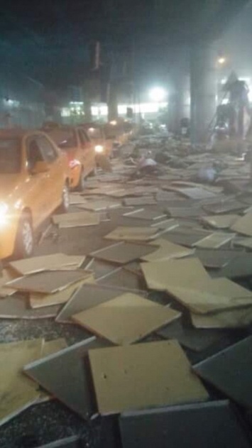В крупнейшем аэропорту Турции произошли два взрыва