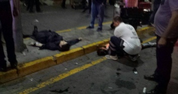 Появились фото теракта в аэропорте Стамбула (ФОТО)
