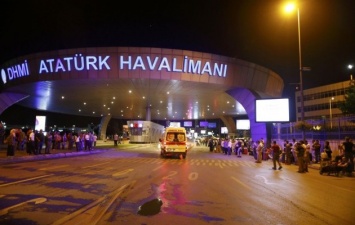 В теракте в аэропорту Стамбула, по новым данным, погибли 36 человек