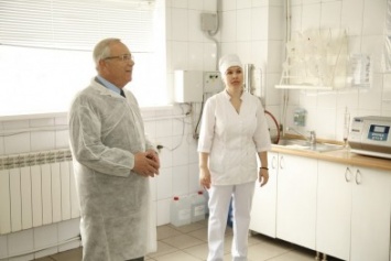 Мэр пообещал, что за некачественную молочную продукцию в школы и детские сады Кривбасса поставщики ответят головой (ФОТО)