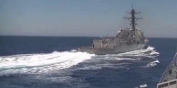 Пентагон сообщил свою версию опасного сближения эсминца ВМС США с российским кораблем