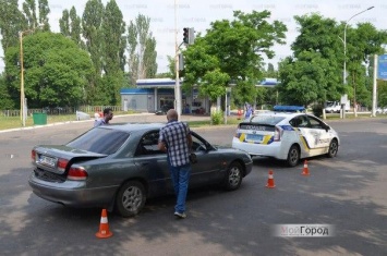 В Николаеве на проспекте Богоявленском из-за спешки водителя произошло ДТП