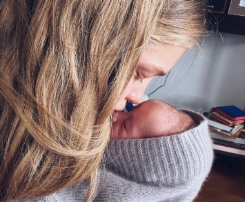 Наталья Водянова показала своего новорожденного сына