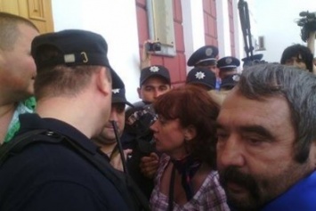 Общественник: Труханов пошел на силовой конфликт