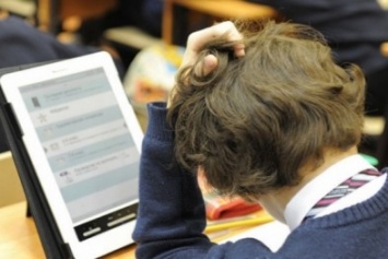 Одесские школьники смогут учиться по электронным учебникам