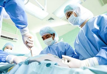 По меньшей мере 10 пациентов во Львовской области ежегодно едут за границу для пересадки органов