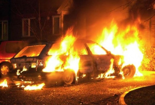 Под Волгоградом 2-летний ребенок заживо сгорел в салоне Mazda