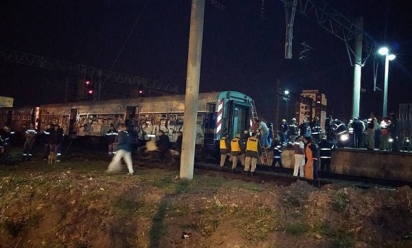 В Аргентине пассажирский поезд столкнулся с локомотивом; есть пострадавшие